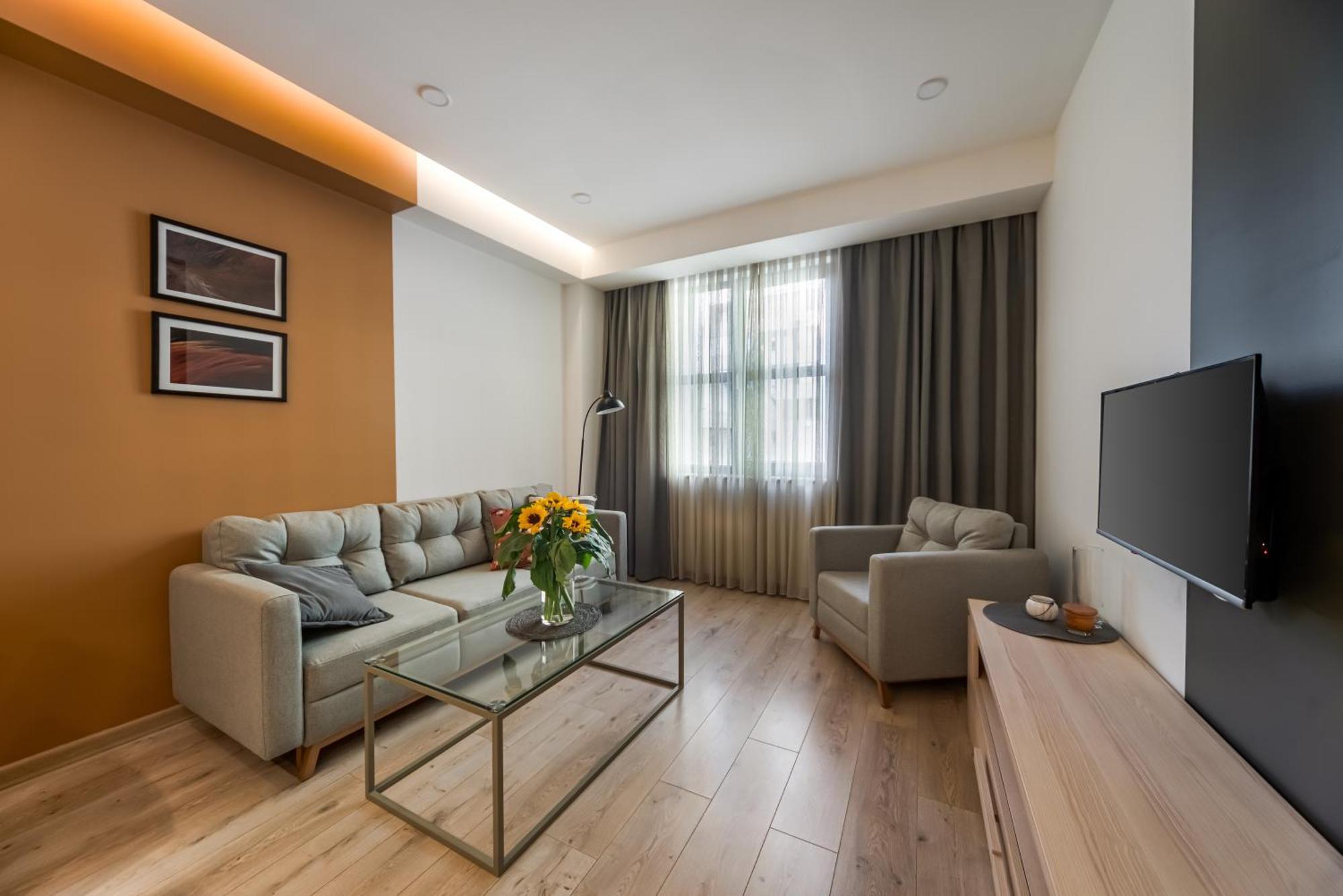 Thames Apartment By Downtown Inn, City Center Erivan Dış mekan fotoğraf